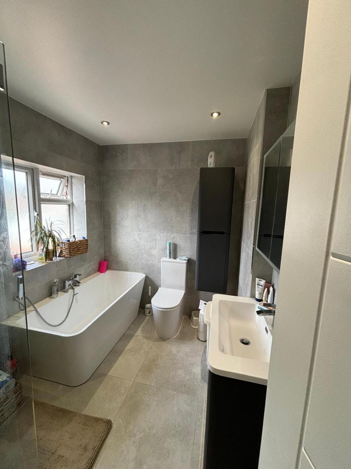Accommodatie bij particulieren Luxurious Shared - Self Check-in, Free Street Parking *