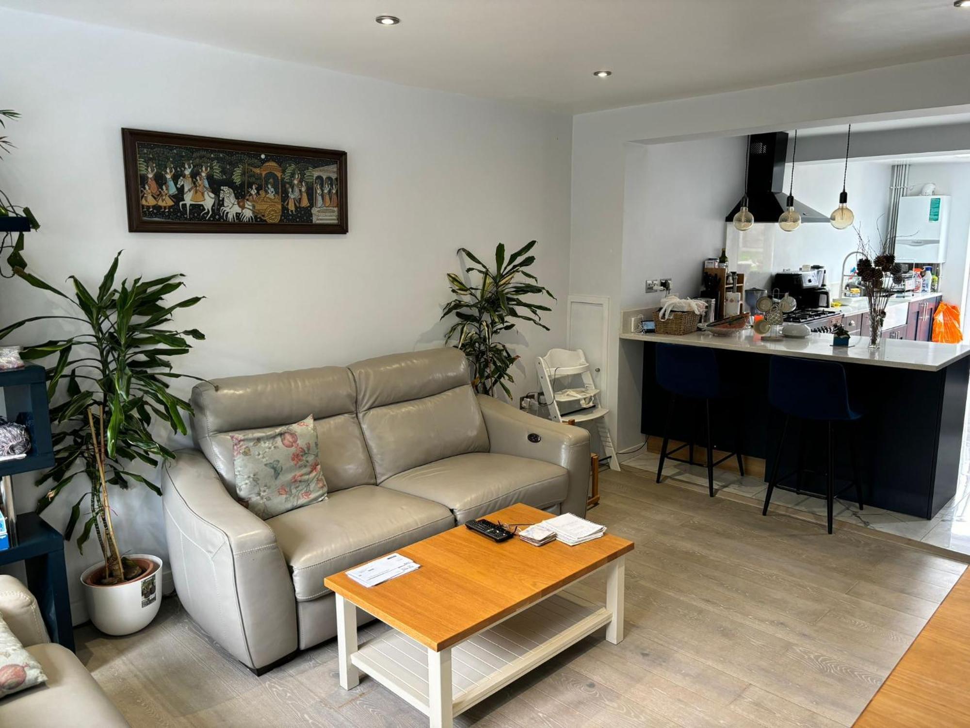 Luxurious Shared - Self Check-in, Free Street Parking
